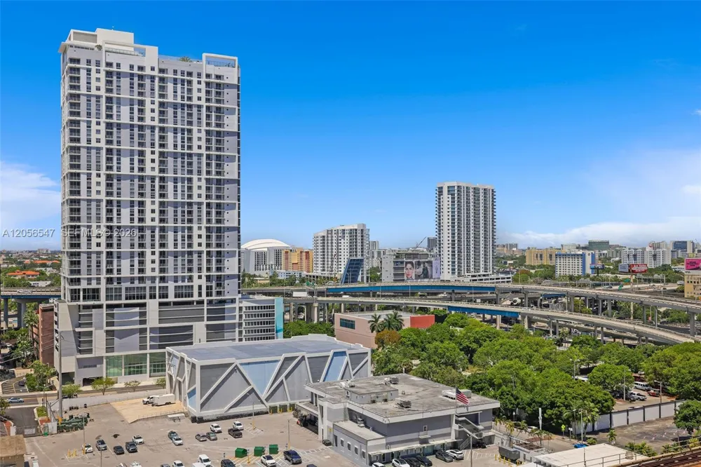90 SW 3rd St #1608 Miami, FL 33130