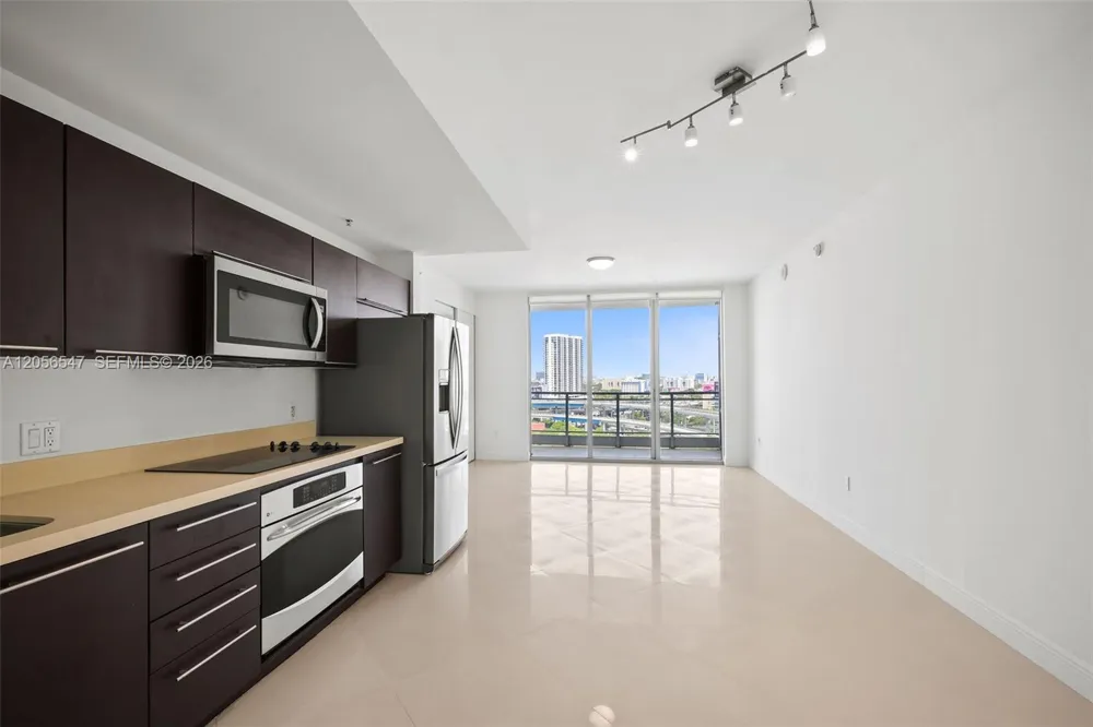 90 SW 3rd St #1608 Miami, FL 33130