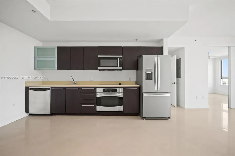 90 SW 3rd St #1608 Miami, FL 33130