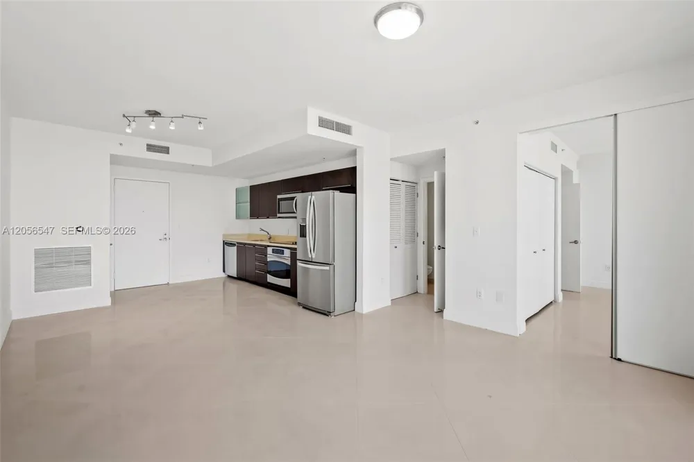 90 SW 3rd St #1608 Miami, FL 33130