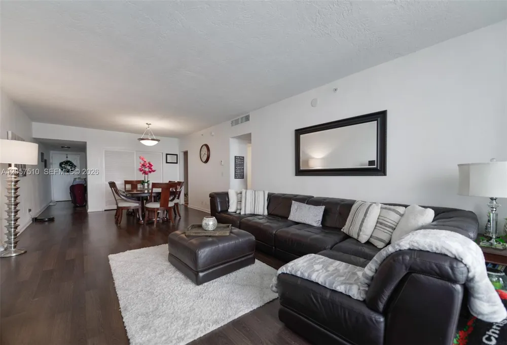 3000 S Ocean Dr #1506 Hollywood, FL 33019