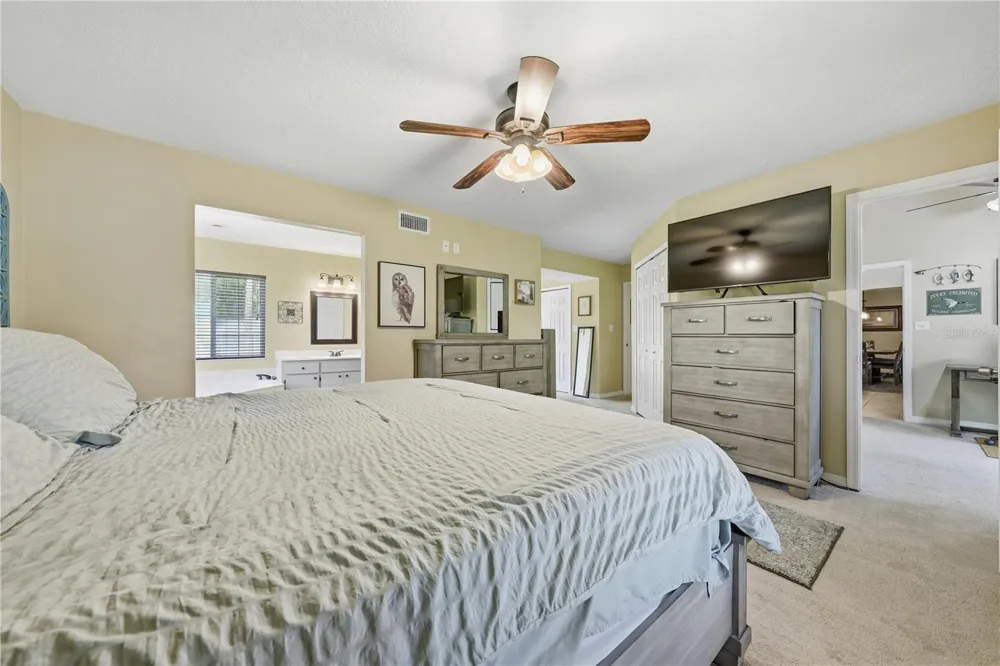 44131 PARKWAY LANE Altoona, FL 32702