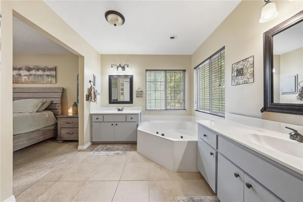 44131 PARKWAY LANE Altoona, FL 32702