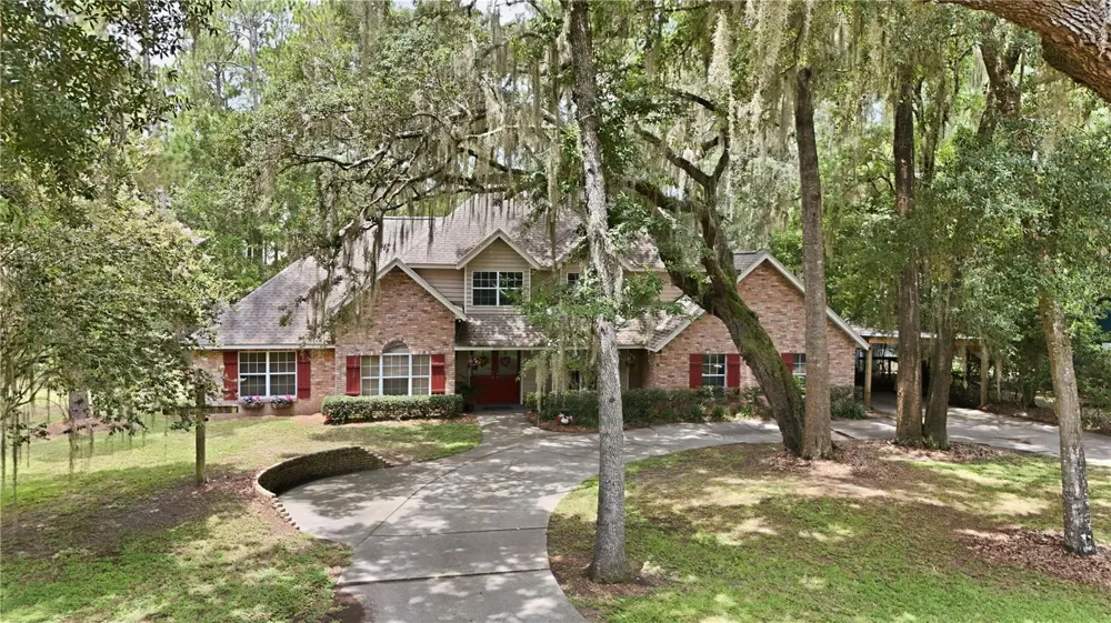 44131 PARKWAY LANE Altoona, FL 32702