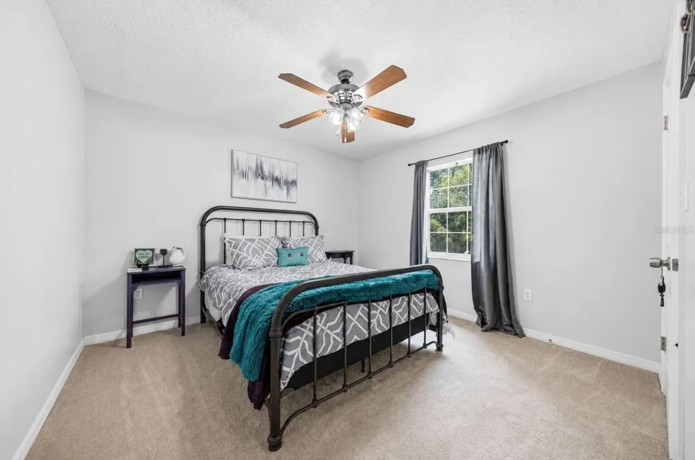44131 PARKWAY LANE Altoona, FL 32702