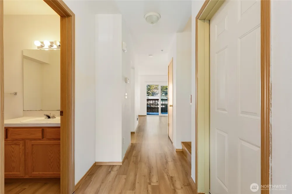 15815 Admiralty Way #C4 Lynnwood, WA 98087