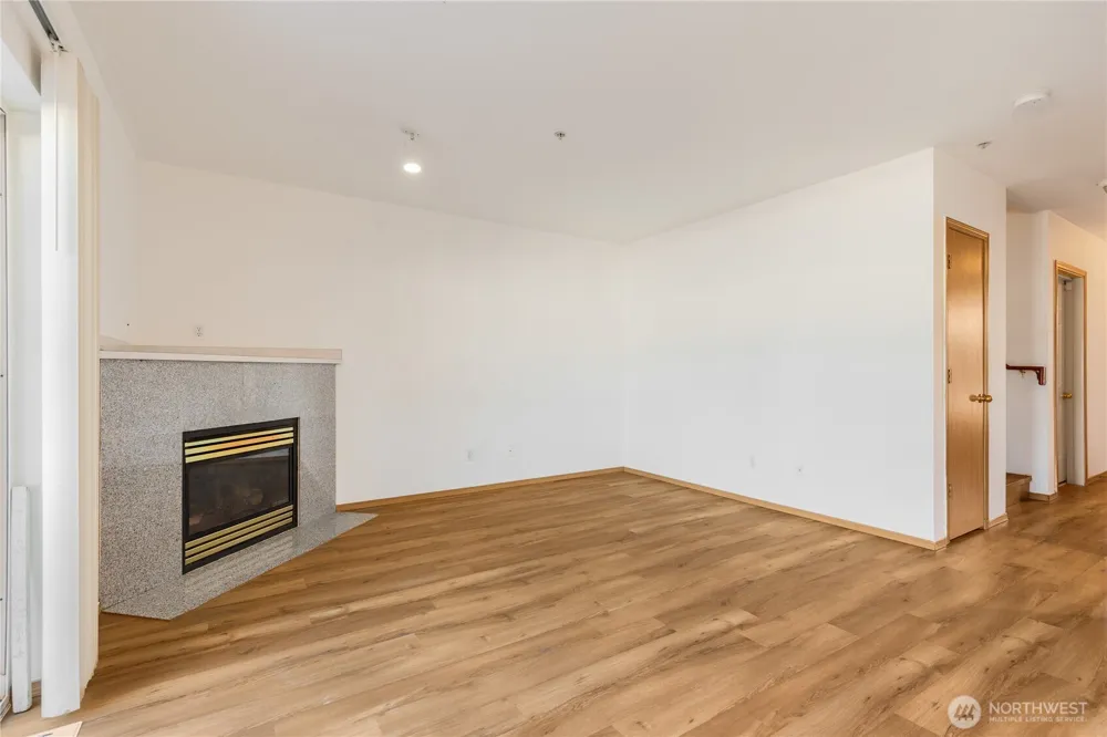 15815 Admiralty Way #C4 Lynnwood, WA 98087