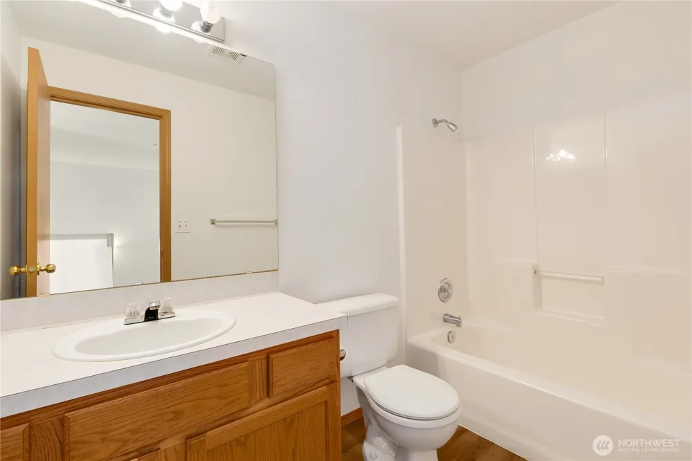 15815 Admiralty Way #C4 Lynnwood, WA 98087