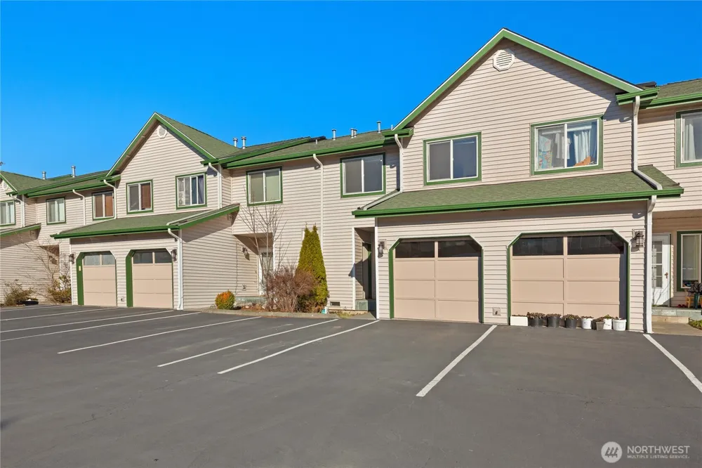 15815 Admiralty Way #C4 Lynnwood, WA 98087
