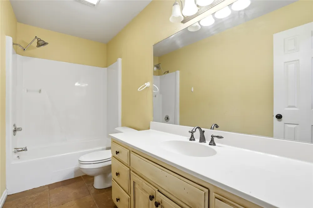 2208 Park Muskogee, OK 74403
