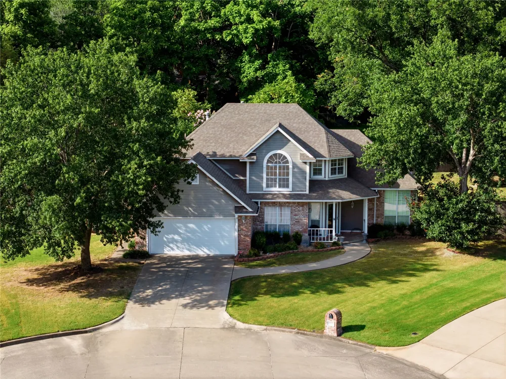 2208 Park Muskogee, OK 74403