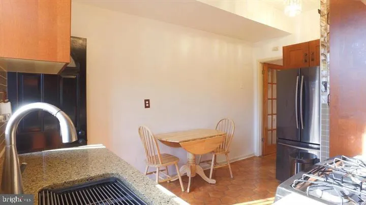 1209 E STREET NE Washington, DC 20002