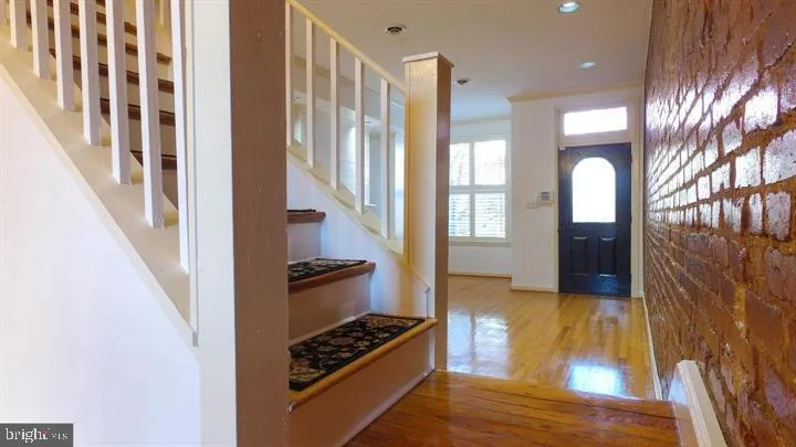 1209 E STREET NE Washington, DC 20002