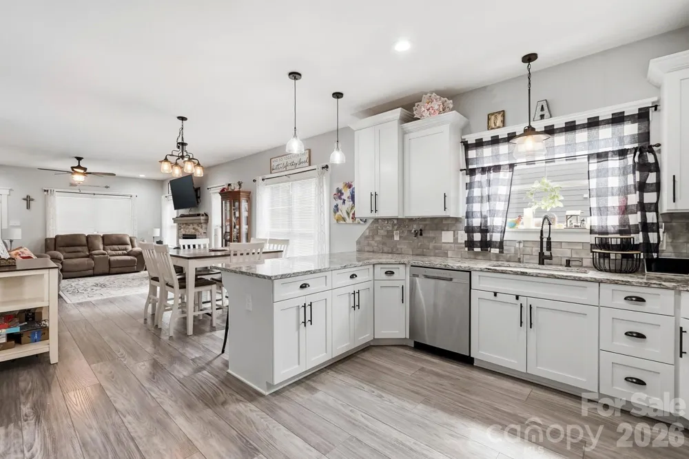 304 E Florida Avenue Bessemer City, NC 28016