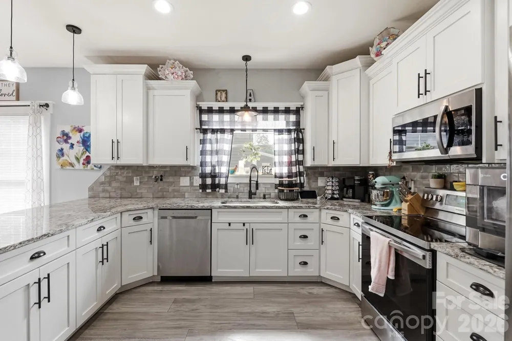304 E Florida Avenue Bessemer City, NC 28016