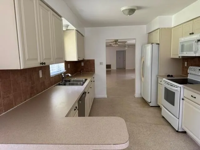 860 NW 65th Avenue Plantation, FL 33317