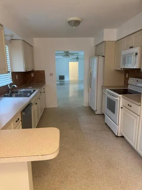 860 NW 65th Avenue Plantation, FL 33317