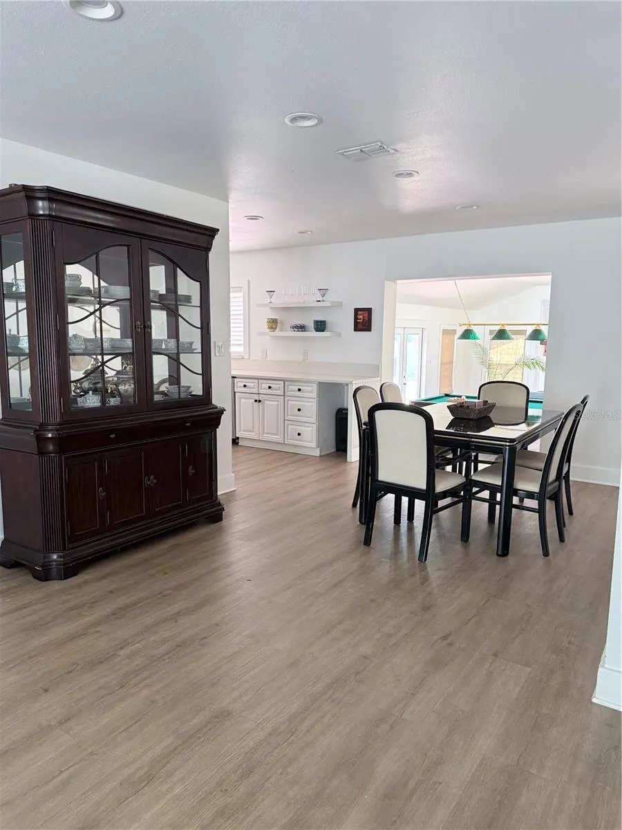 1243 DINGENS AVENUE Windermere, FL 34786
