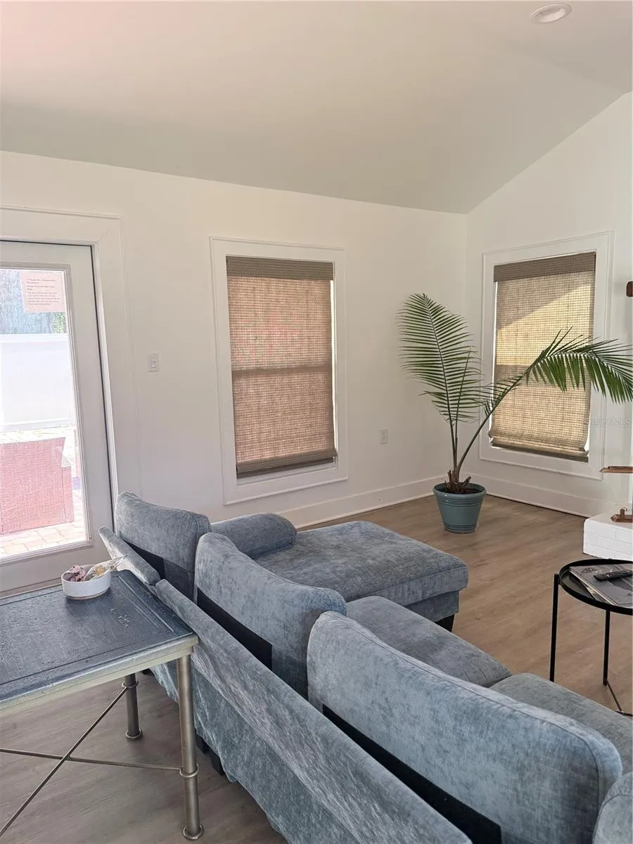 1243 DINGENS AVENUE Windermere, FL 34786