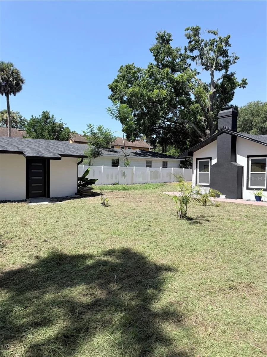 1243 DINGENS AVENUE Windermere, FL 34786