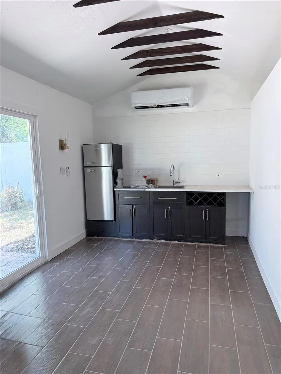 1243 DINGENS AVENUE Windermere, FL 34786