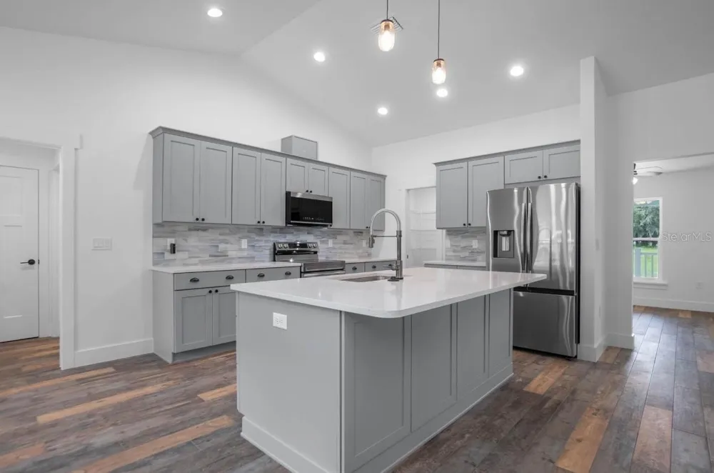 967 CR 753S Webster, FL 33597