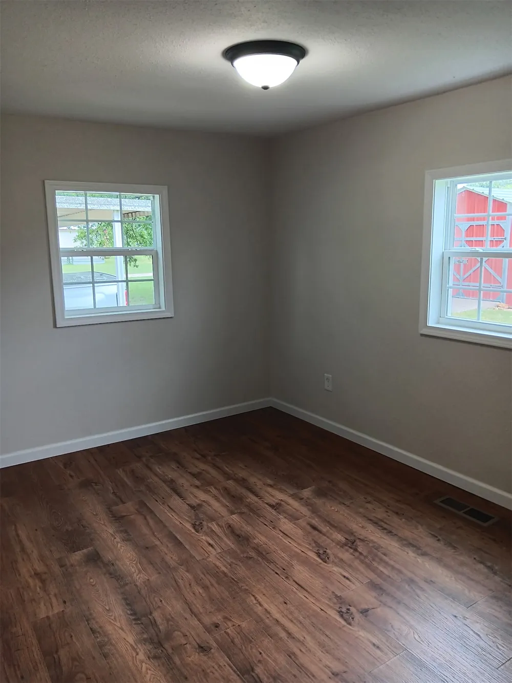 205 S Main Kingston, OK 73439