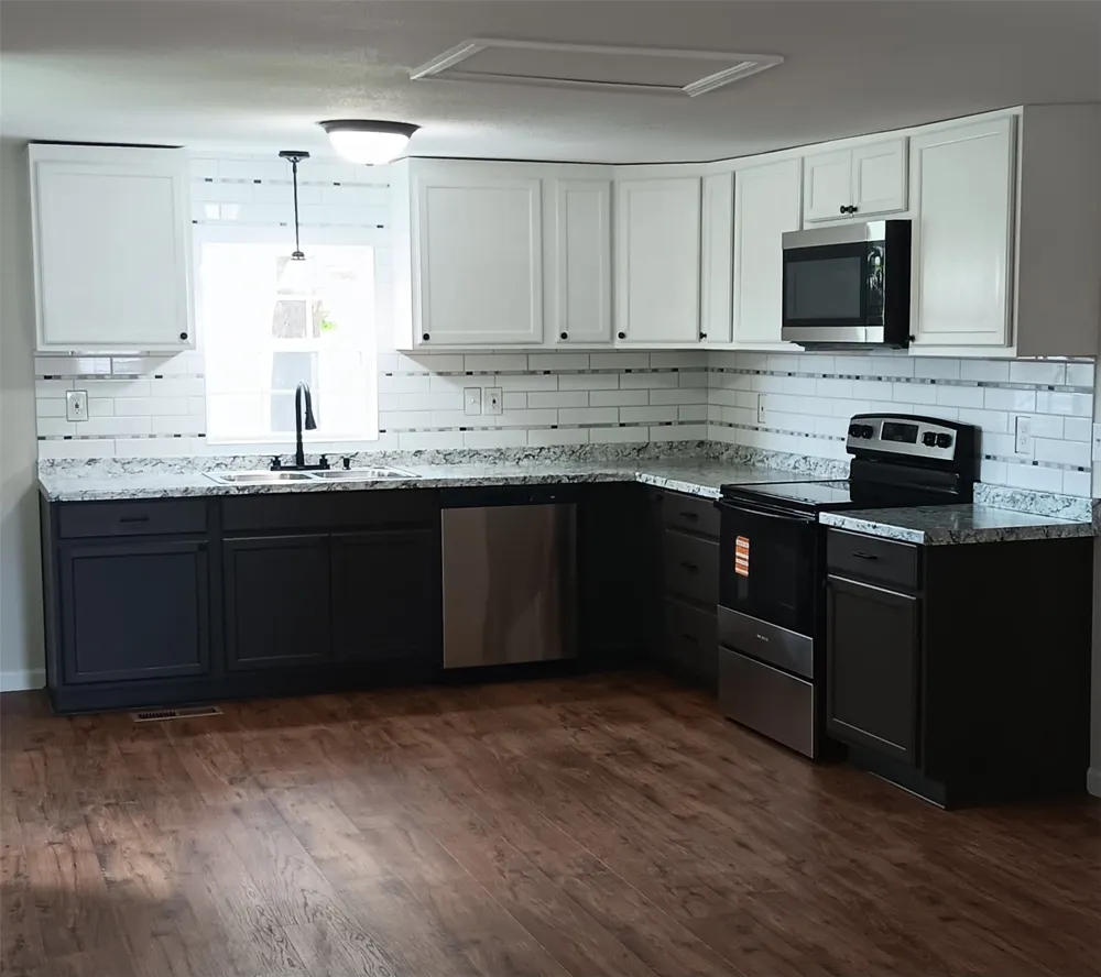 205 S Main Kingston, OK 73439