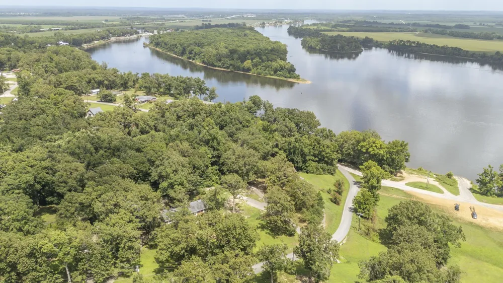 445 LEW WALLACE RD Crump, TN 38327