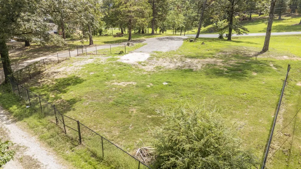 445 LEW WALLACE RD Crump, TN 38327