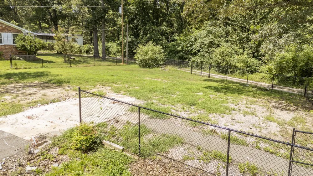 445 LEW WALLACE RD Crump, TN 38327