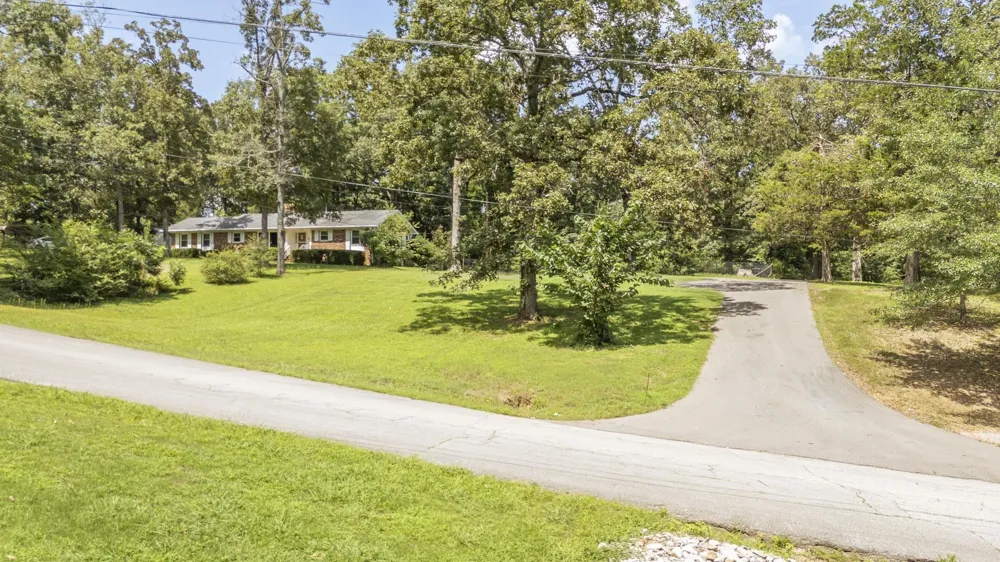 445 LEW WALLACE RD Crump, TN 38327