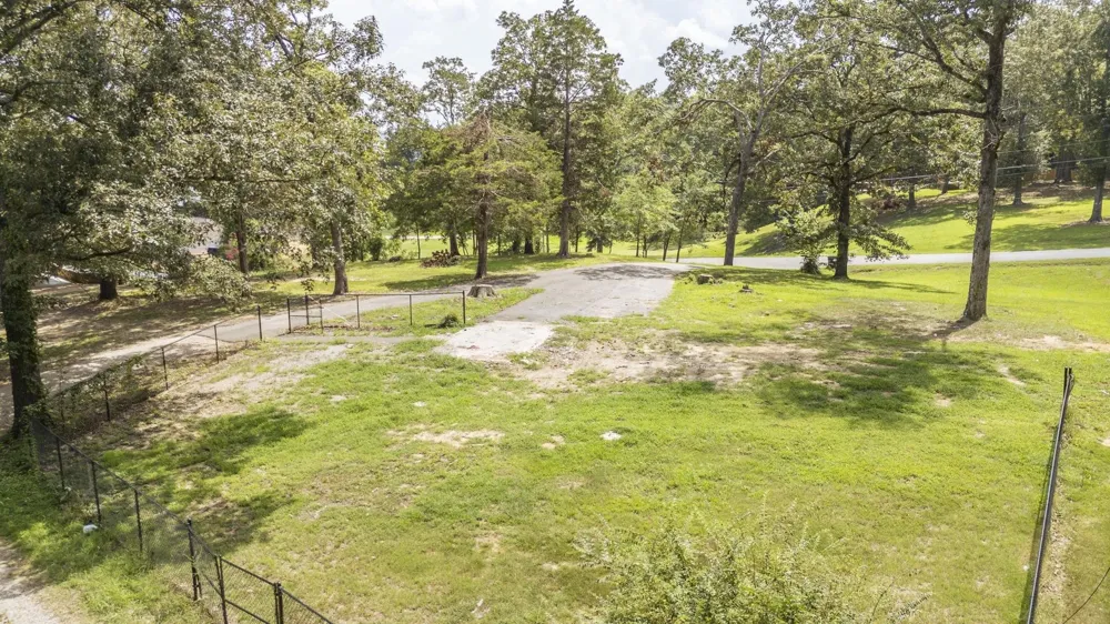445 LEW WALLACE RD Crump, TN 38327