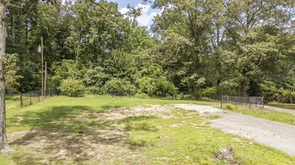 445 LEW WALLACE RD Crump, TN 38327