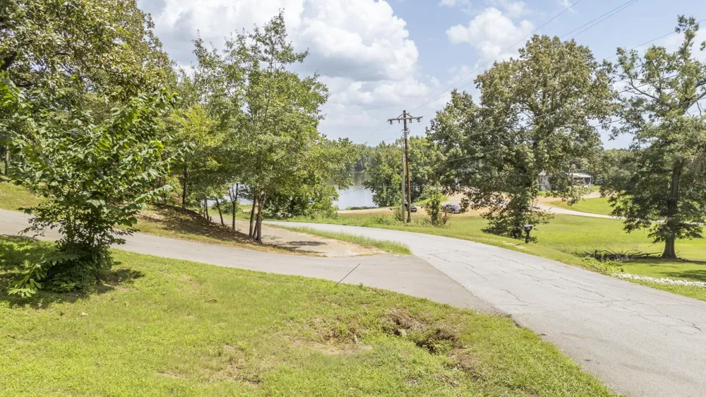 445 LEW WALLACE RD Crump, TN 38327