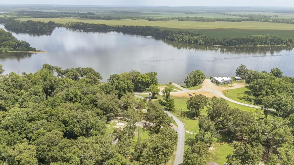 445 LEW WALLACE RD Crump, TN 38327