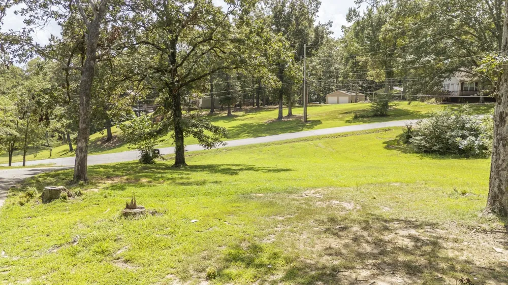445 LEW WALLACE RD Crump, TN 38327