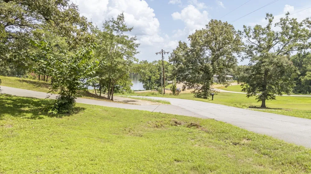 445 LEW WALLACE RD Crump, TN 38327