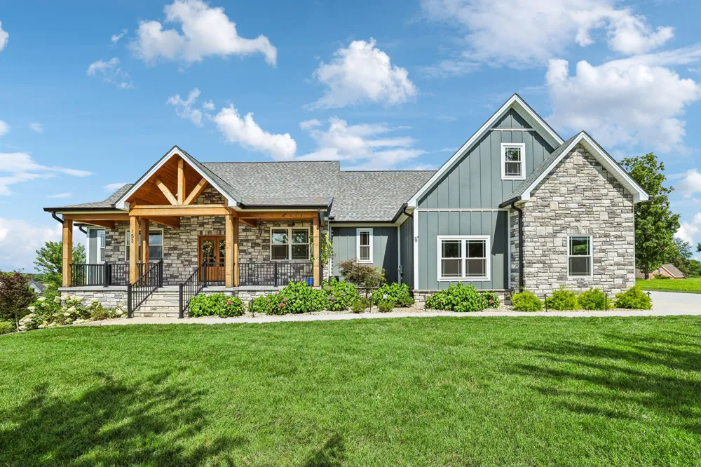 153 Cascade Dr Winchester, TN 37398
