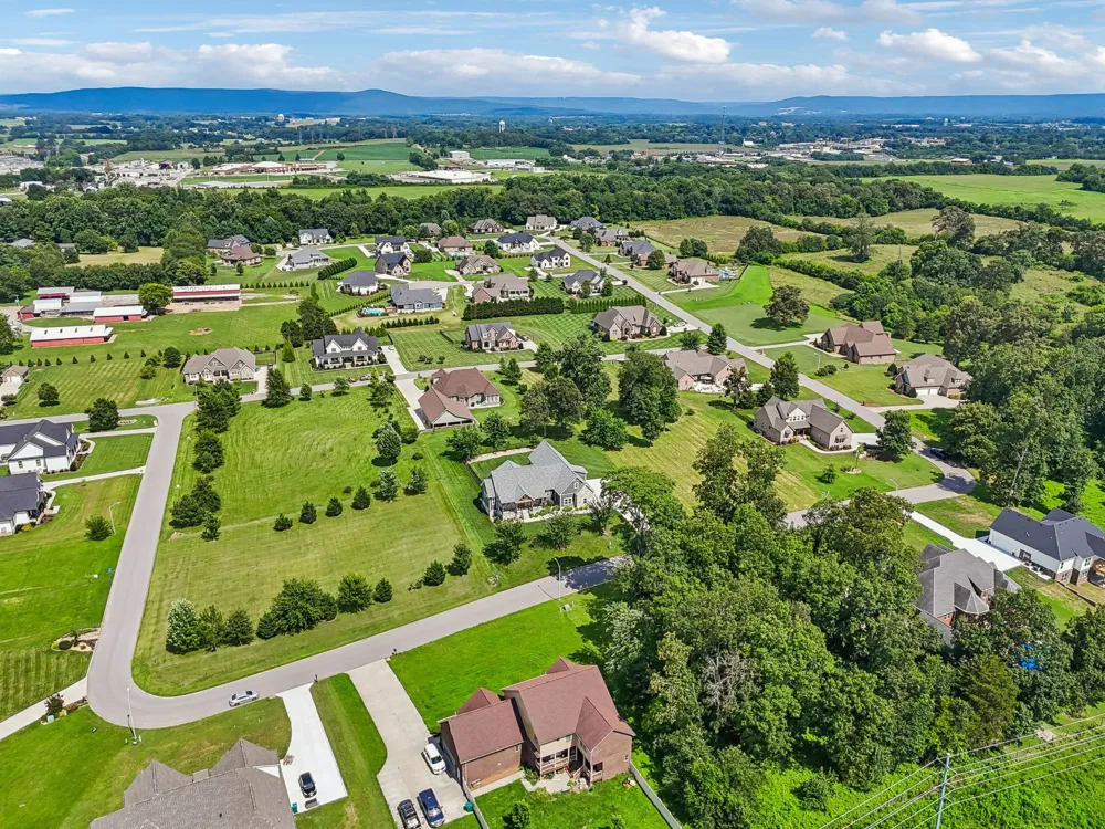 153 Cascade Dr Winchester, TN 37398