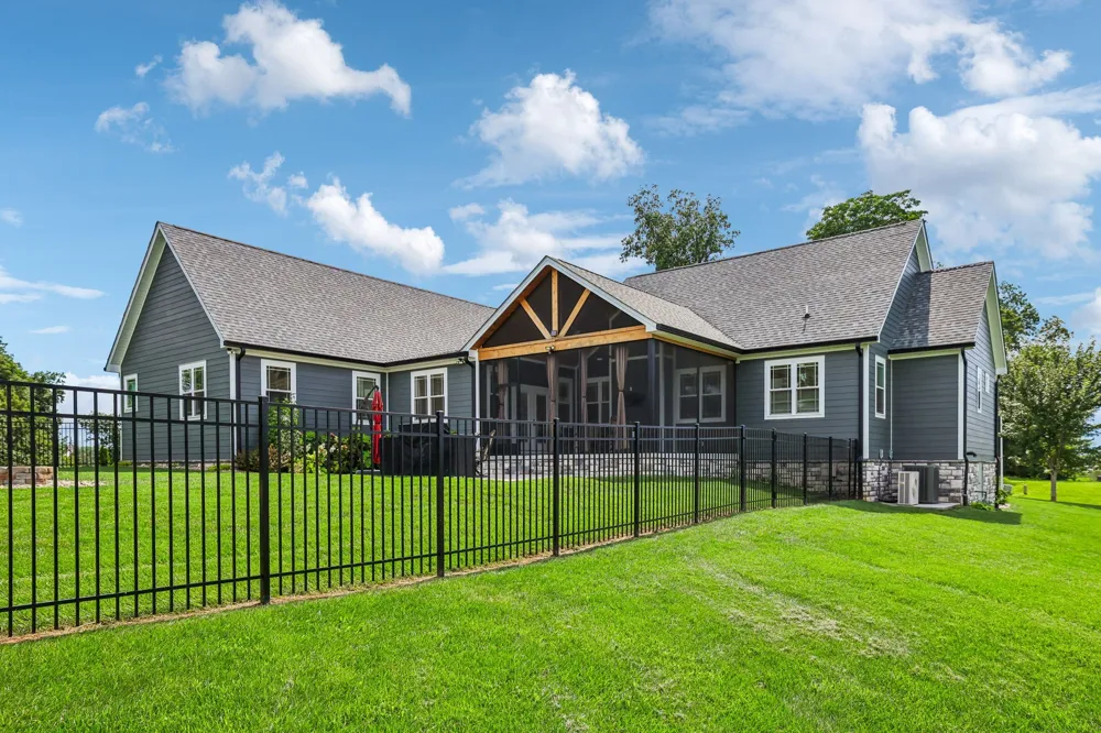 153 Cascade Dr Winchester, TN 37398