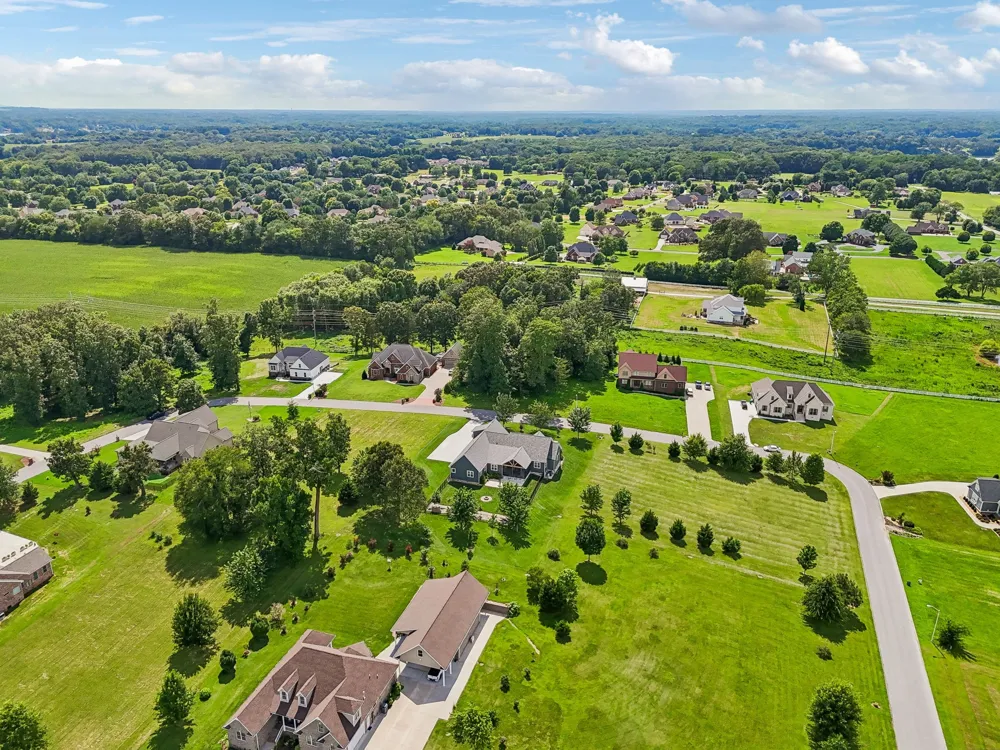 153 Cascade Dr Winchester, TN 37398
