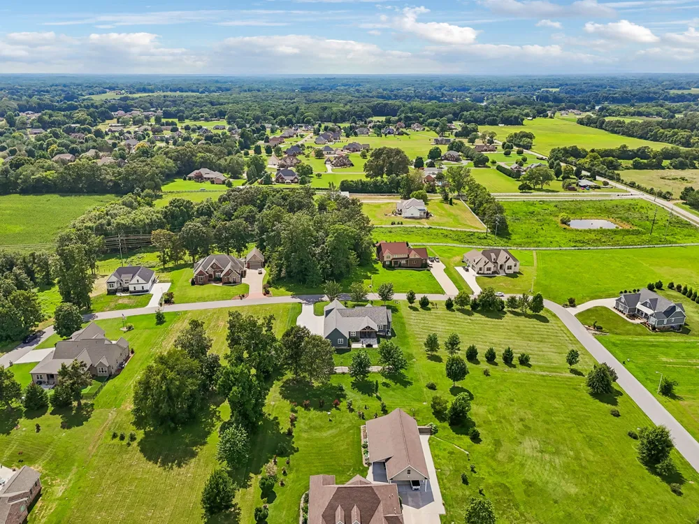 153 Cascade Dr Winchester, TN 37398