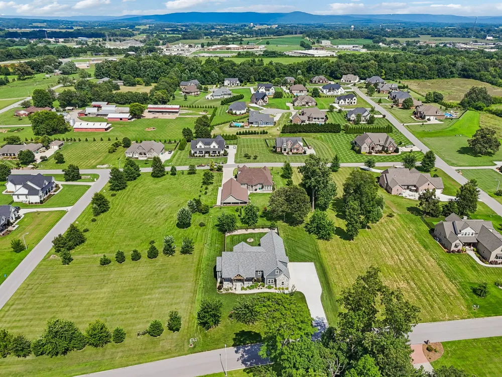 153 Cascade Dr Winchester, TN 37398