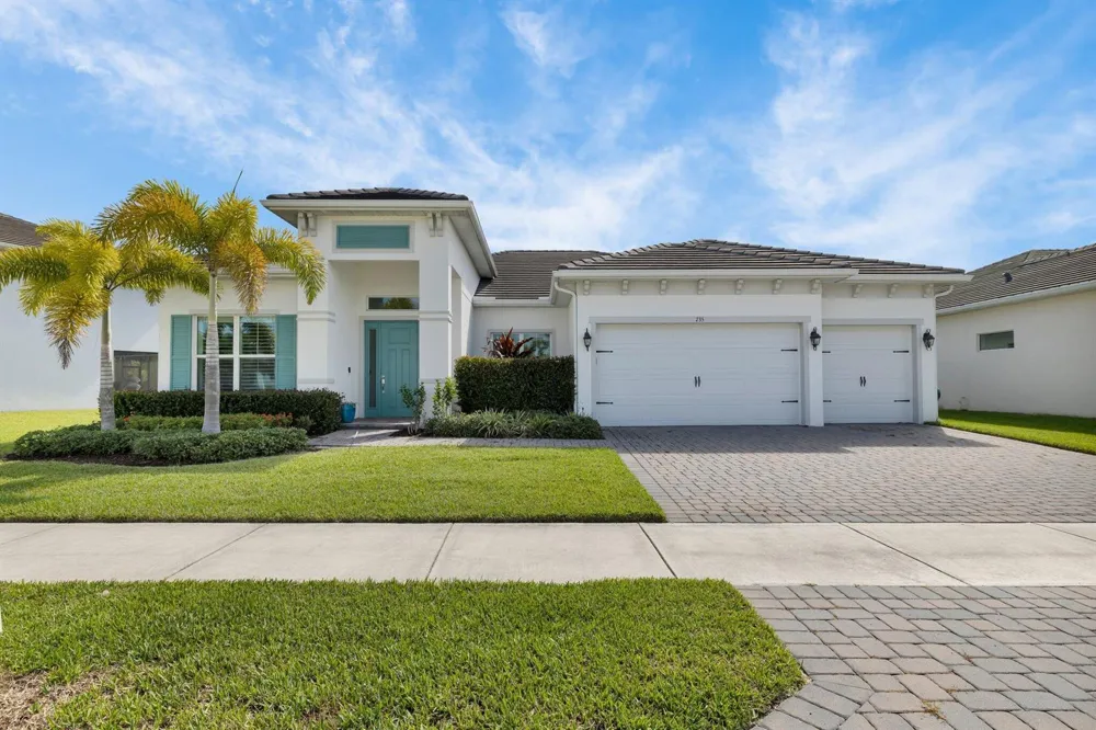 735 SW PENNFIELD TERRACE Stuart, FL 34997