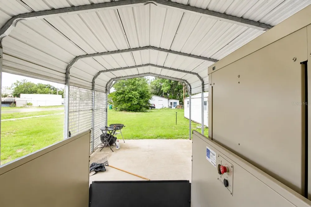 5811 11TH STREET Zephyrhills, FL 33542