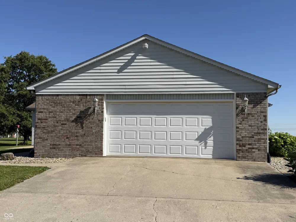 1136 Holmes Road Lebanon, IN 46052
