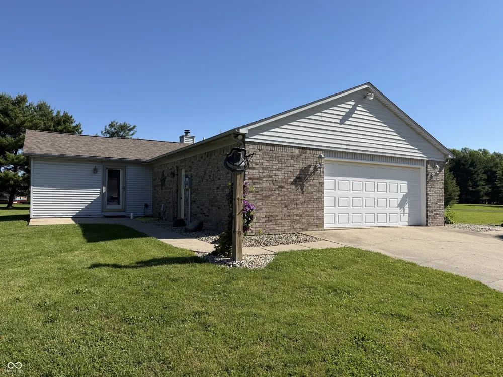 1136 Holmes Road Lebanon, IN 46052