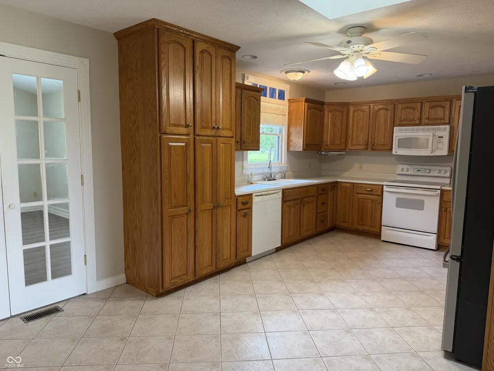 1136 Holmes Road Lebanon, IN 46052