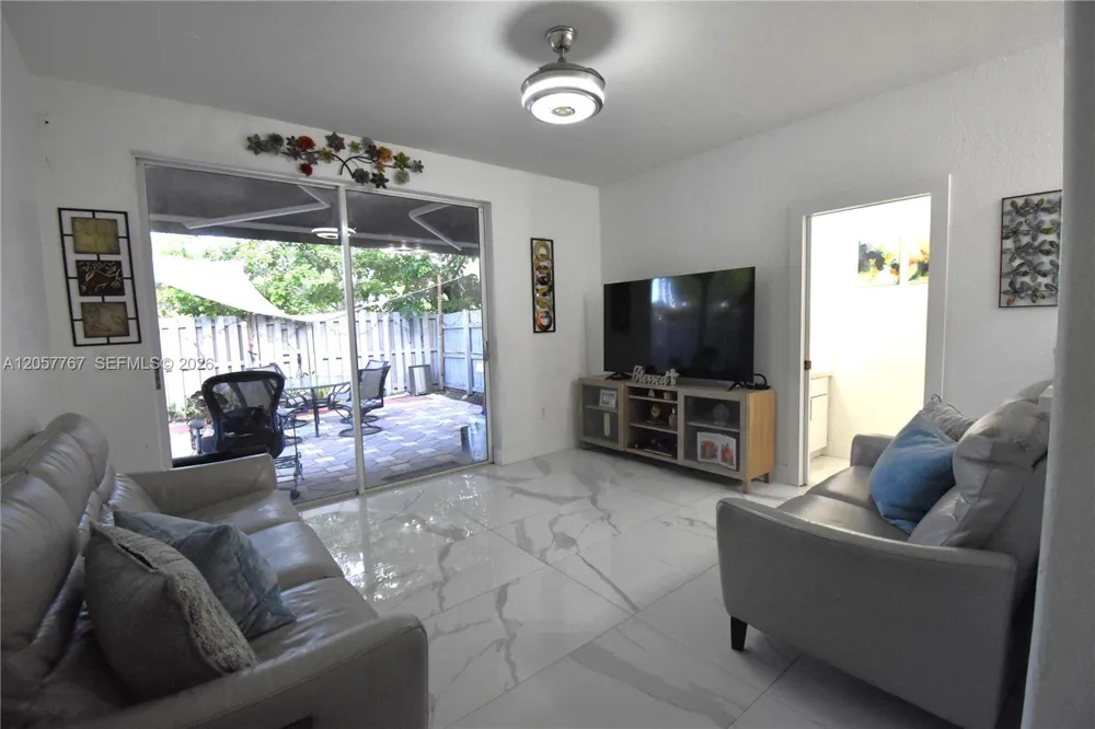 3818 SW 171st Ter Miramar, FL 33027